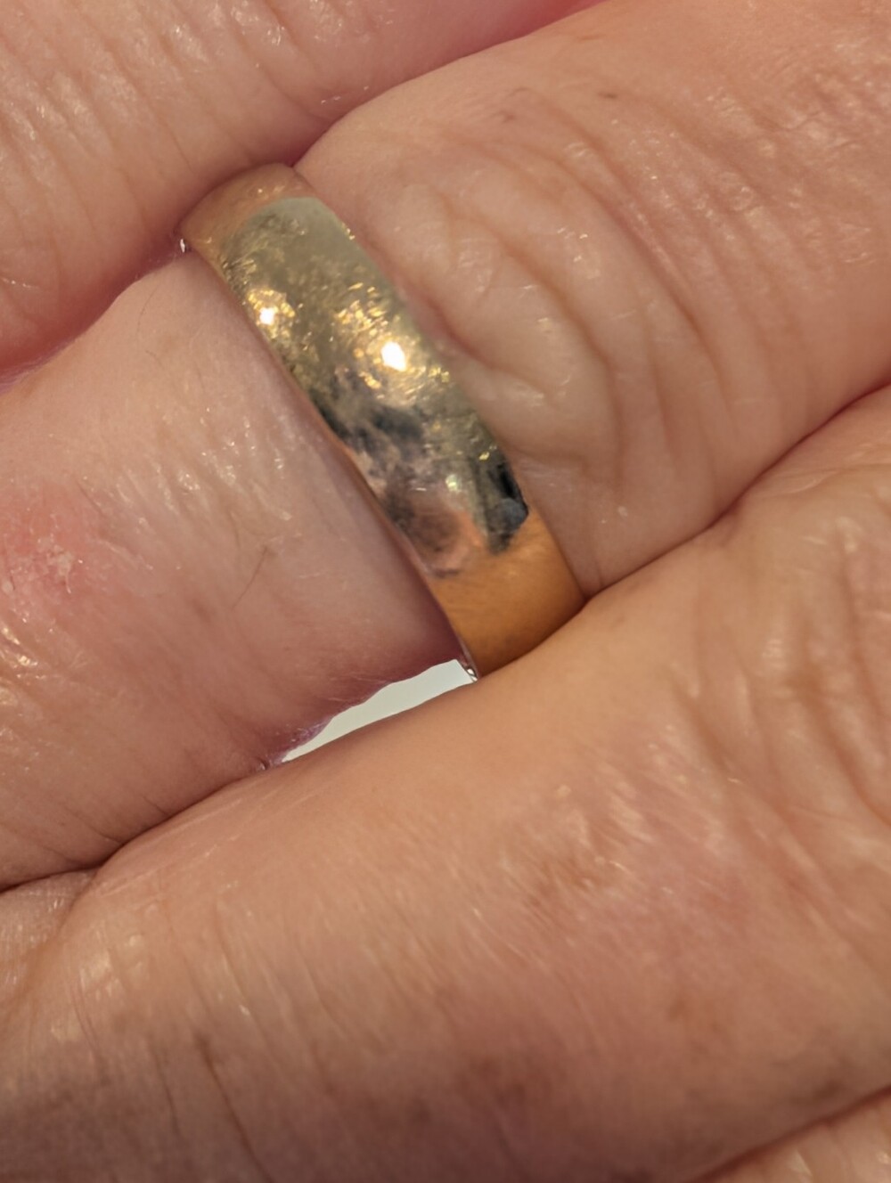 10k Gold Band 4mm - Stacking Band - Knuckle Ring - sz. - 6.75